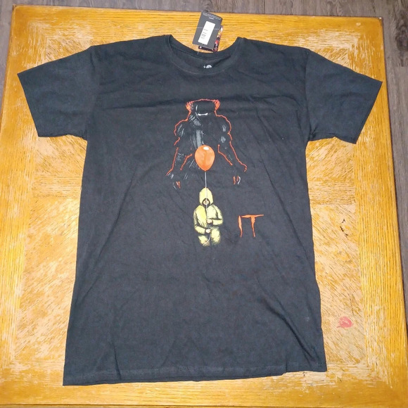 PENNYWISE T-shirt IT Horror Movie Scary Clown Tee shirt new with tahs ahas 1 sma - Picture 1 of 5